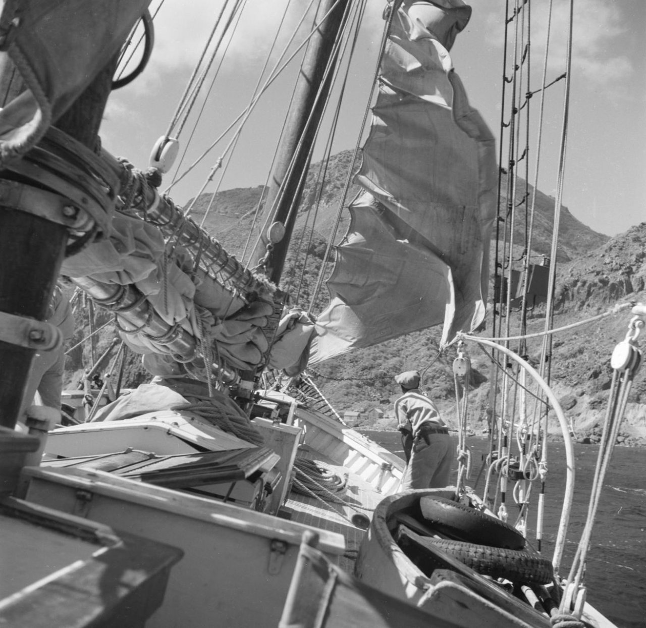 77bae9df426ad1b561e3cec4b5a03bc680951183aeb8a45165af422c111a3ffc