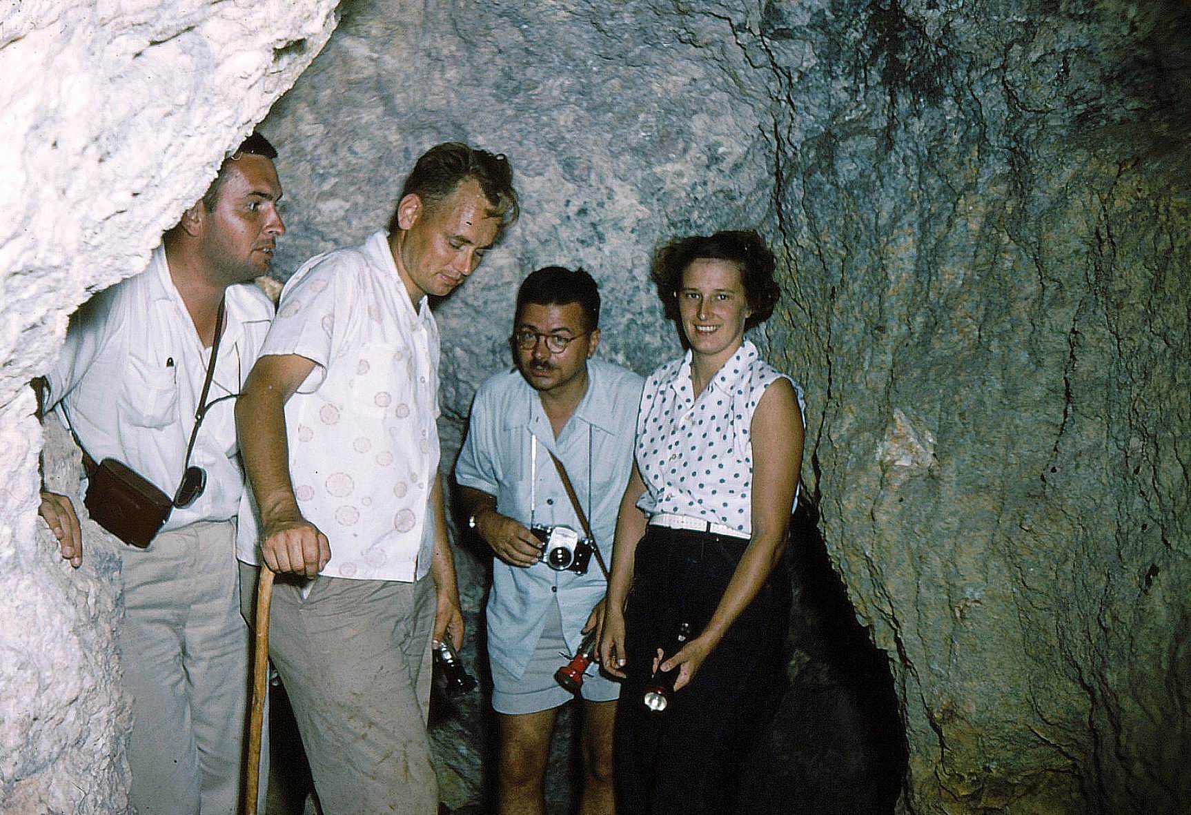 137 - Saba-1956-58 - Sulphur mine - fltr Doctor Ferwerda-Police officer Kooistra-Unknown-AM Van Scheepen